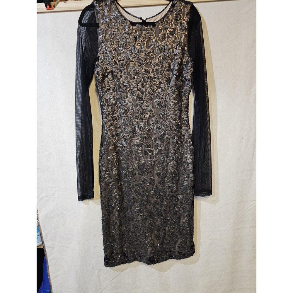 Vera Wang Sequence Body Con Cocktail Dress  Size 10 Sheer Sleeve Knee Length
